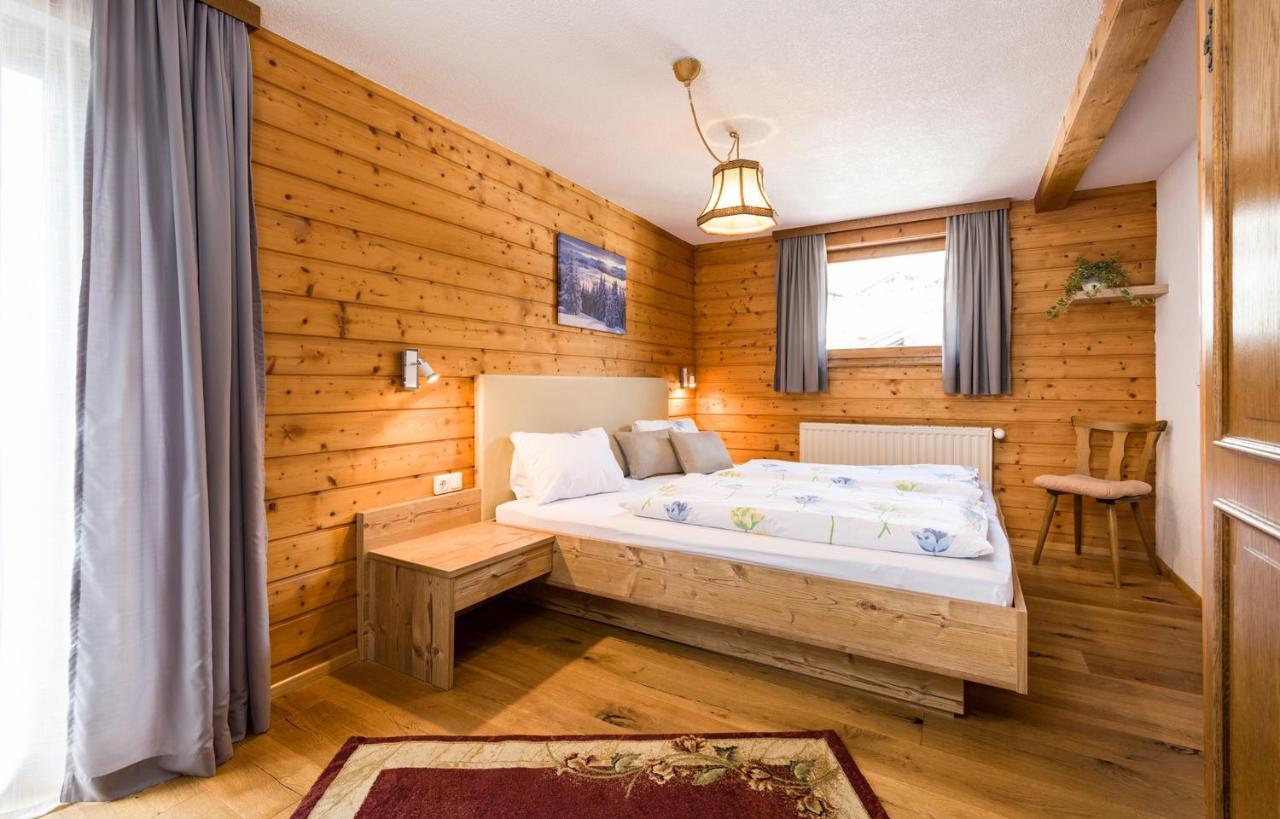 Gaestehaus Zugspitzblick Berwang Exterior photo