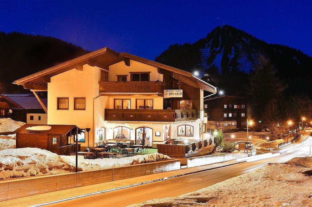 Gaestehaus Zugspitzblick Berwang Exterior photo